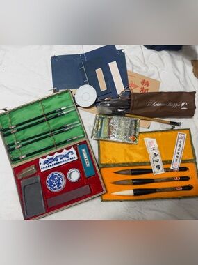 Traditional Chinese Brush Calligraphy Set (Like New - Great Condition) 🖌️